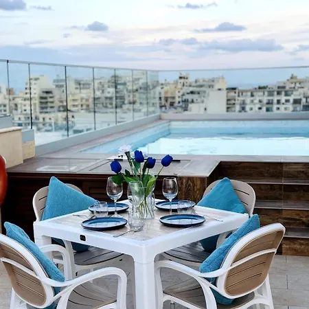 Luxury Ph With Rooftop Pool In Mellieha By Homely Exterior photo