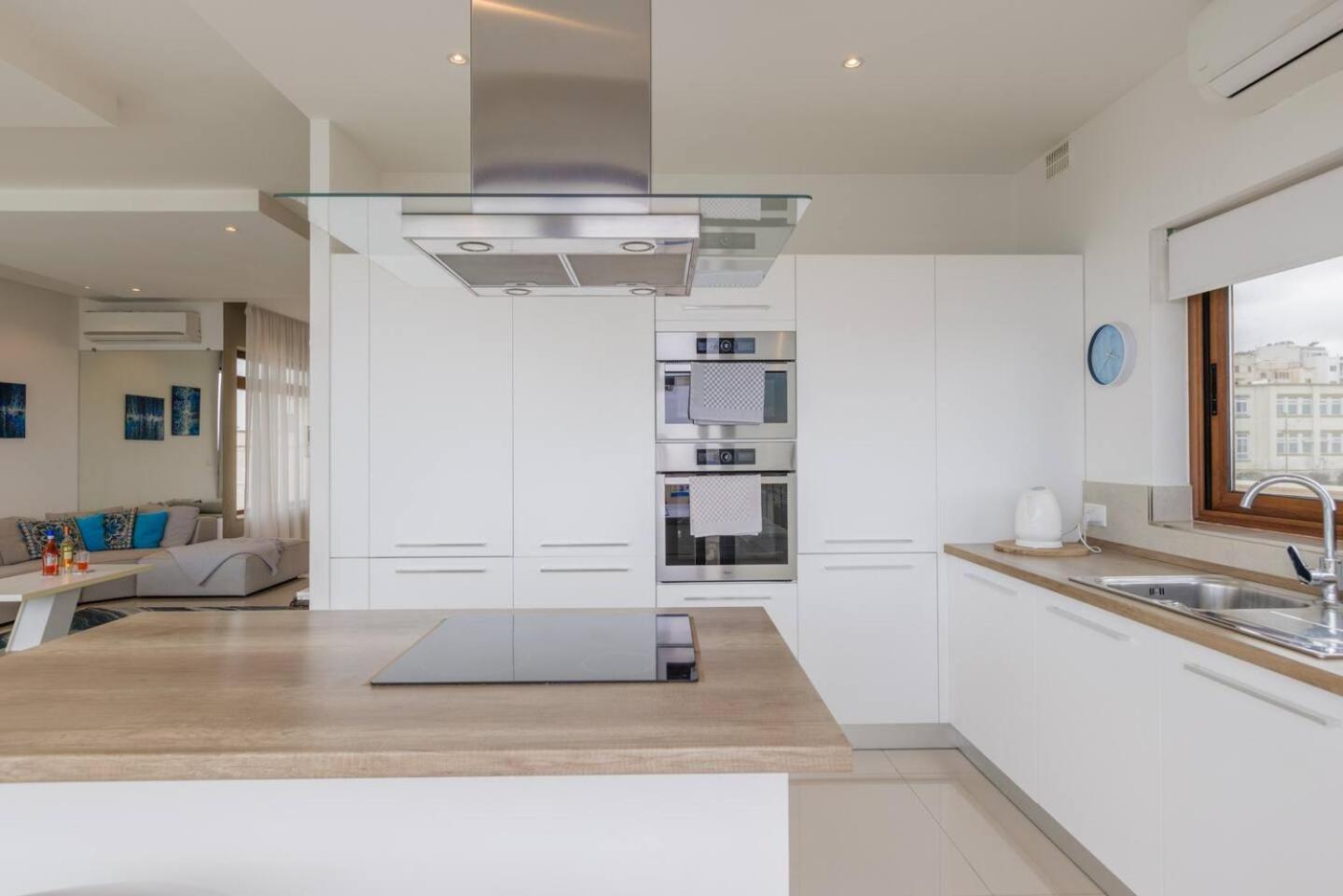 Luxury Ph With Rooftop Pool In By Homely Mellieha
