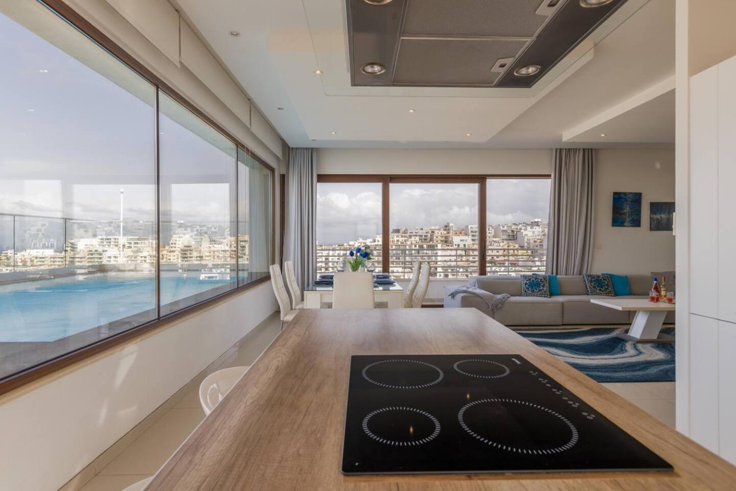Apartment Luxury Ph With Rooftop Pool In By Homely
